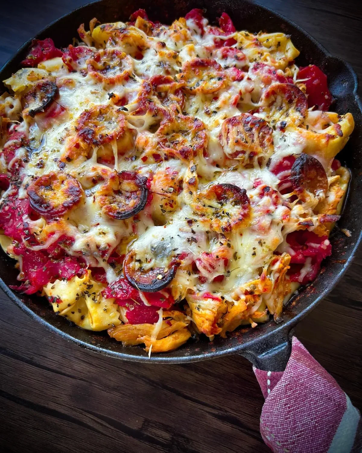 Cheesy Buffalo Chicken Tortellini Bake with Pizza-Inspired Flavors
