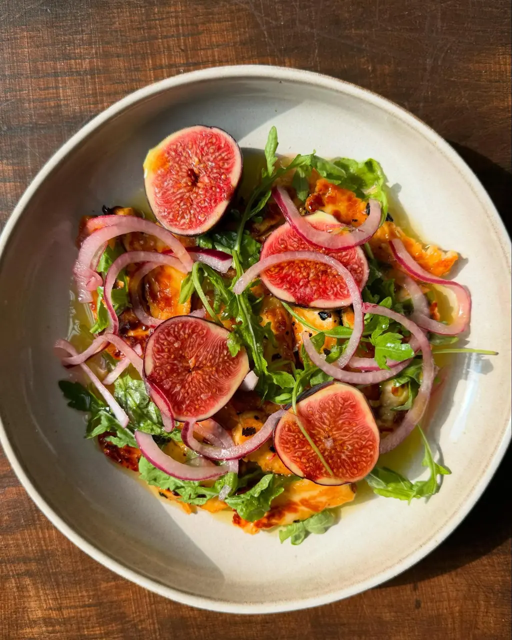 Golden-Hour Hot Honey Halloumi with Fresh Figs, Quick-Pickled Onions & Rocket — Easy Vegetarian Appetizer